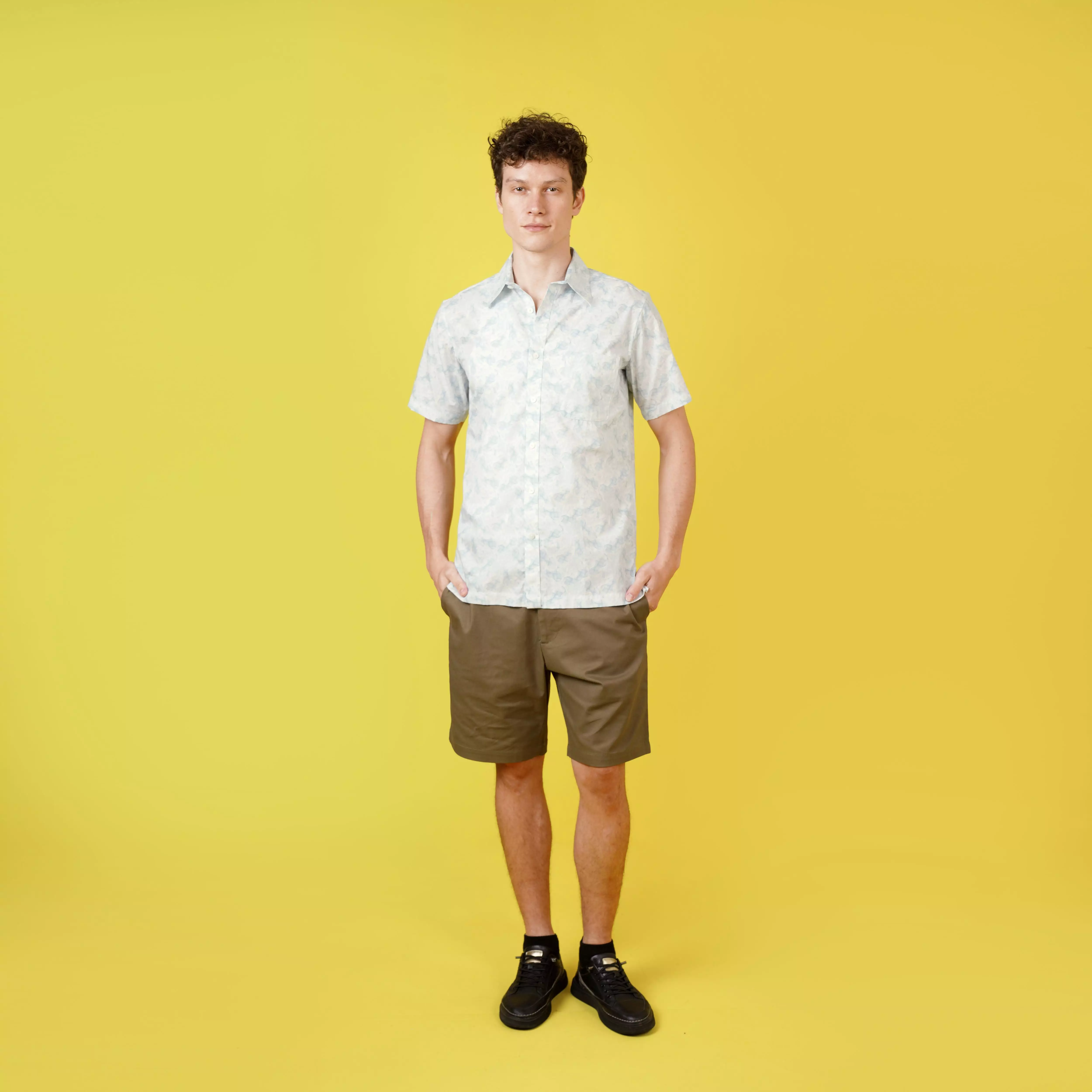 Ethan White - Short Casual Mareeb 09TR