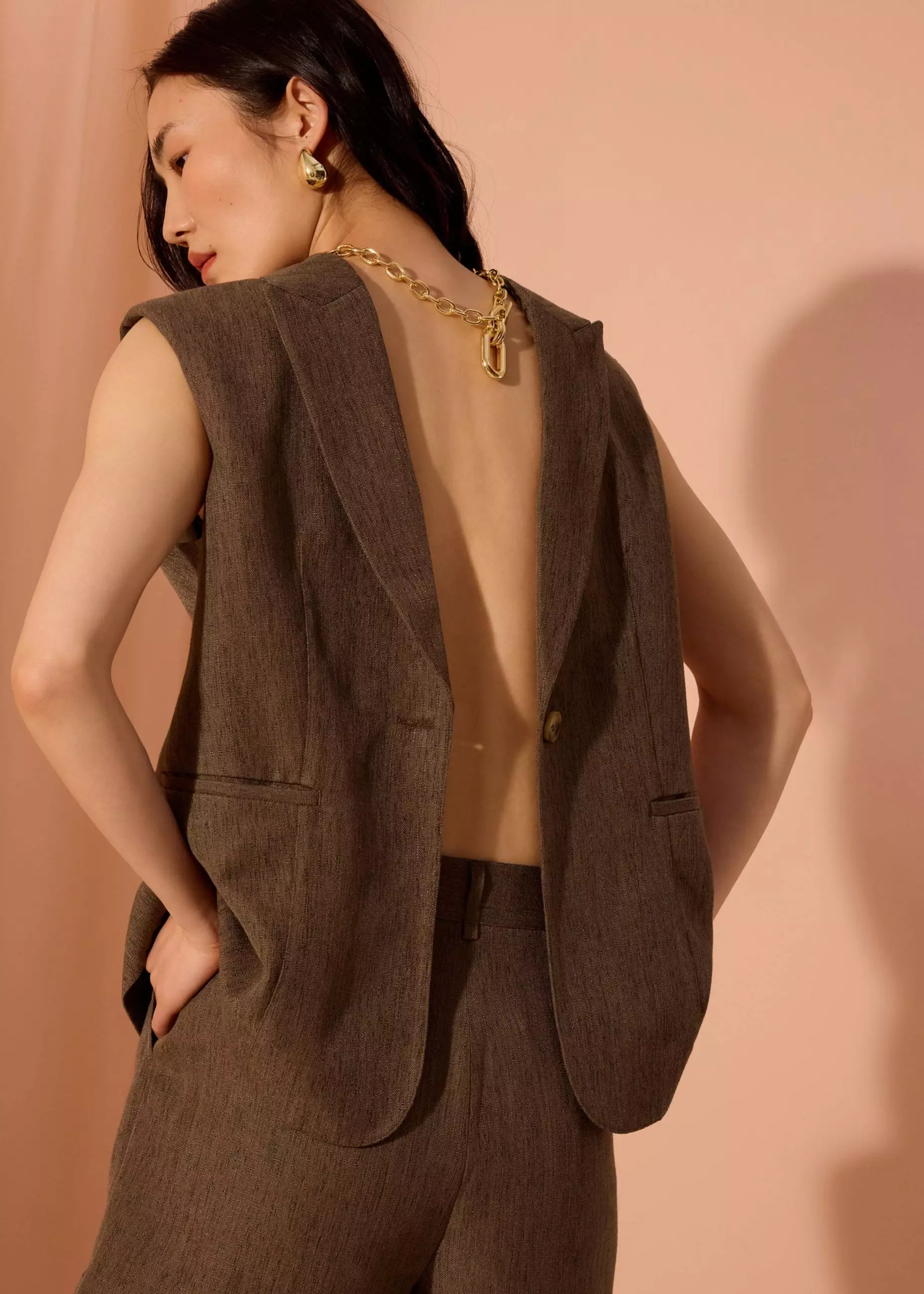 Vest Wanita - Noa Relaxed Textured Shoulder Padded Vest