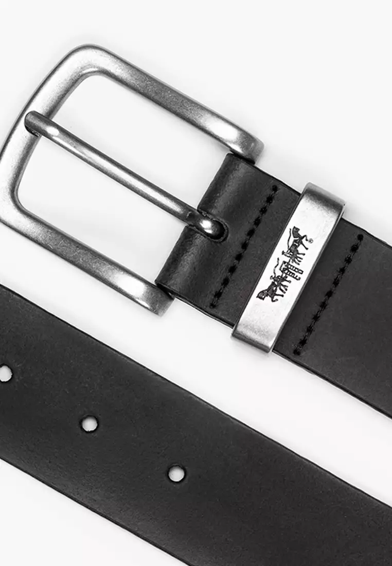 Levi's® Men's Metal Two Horse Keeper Belt (002G4-0000)