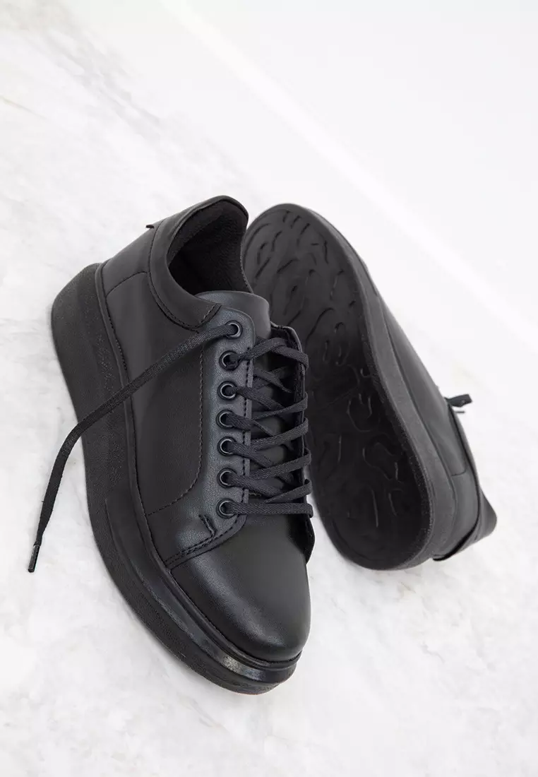 Casual Sneakers