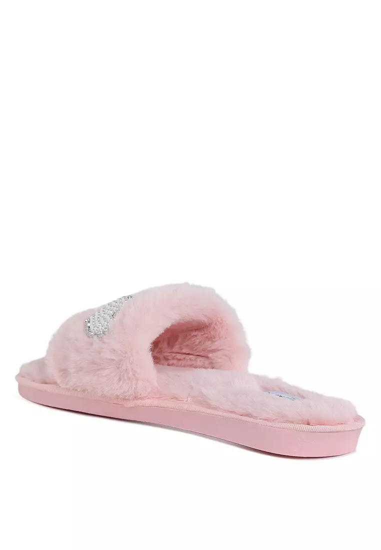 Fur Sliders in Pink