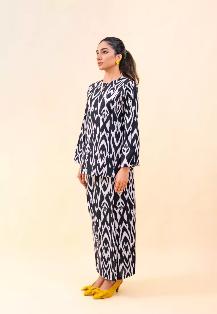 Bayu Somerset Kailani Kurung
