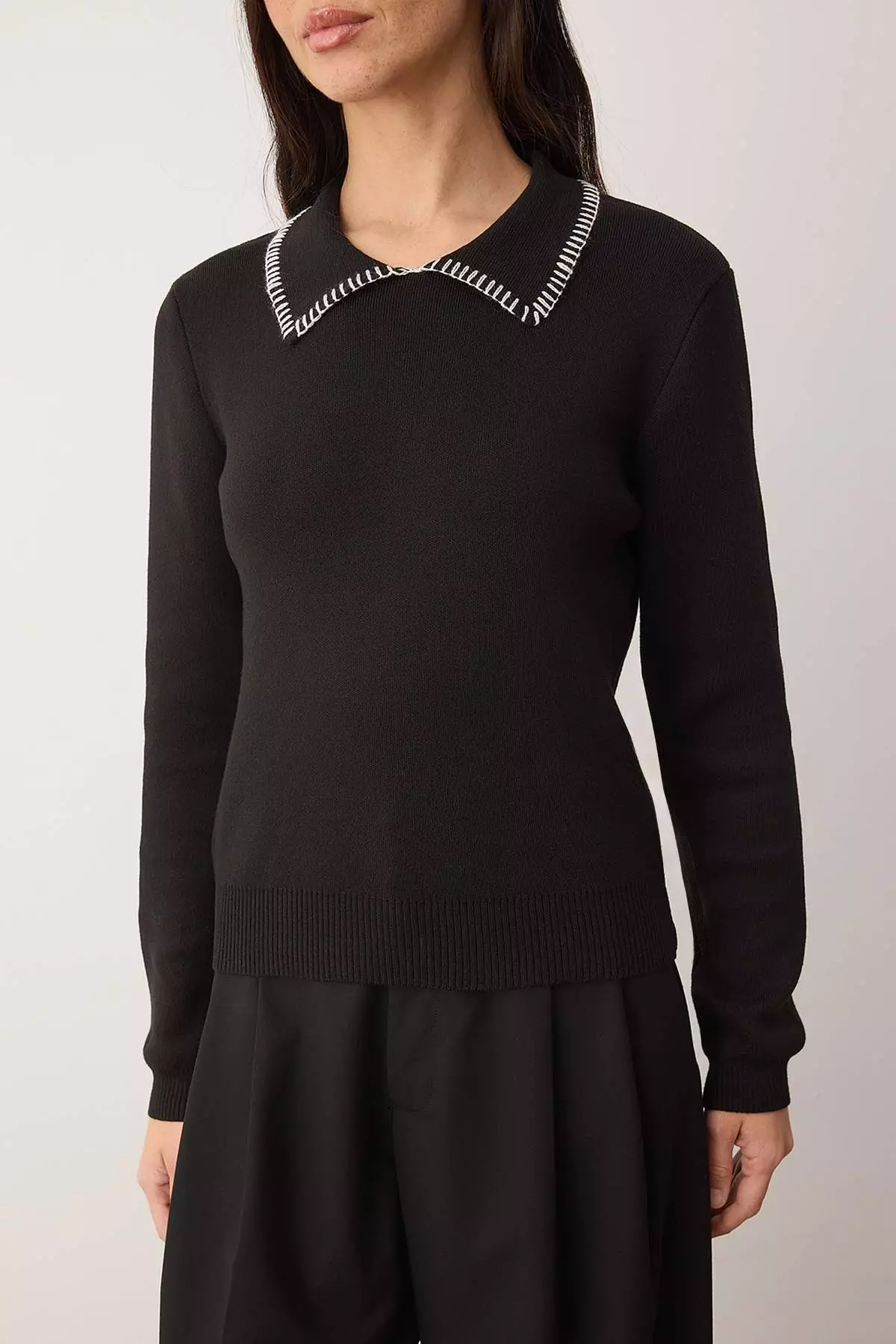 Black Cotton Content Collar Stitching Detail Knitwear Sweater Twoaw26Kz24