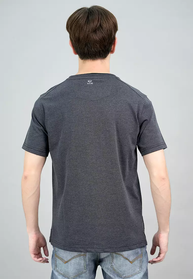 LGS - Kaos Casual Pria Lengan Pendek Motif Gambar Sablon Warna Hitam Slim Fit - JTS.322.S3342F.31.C