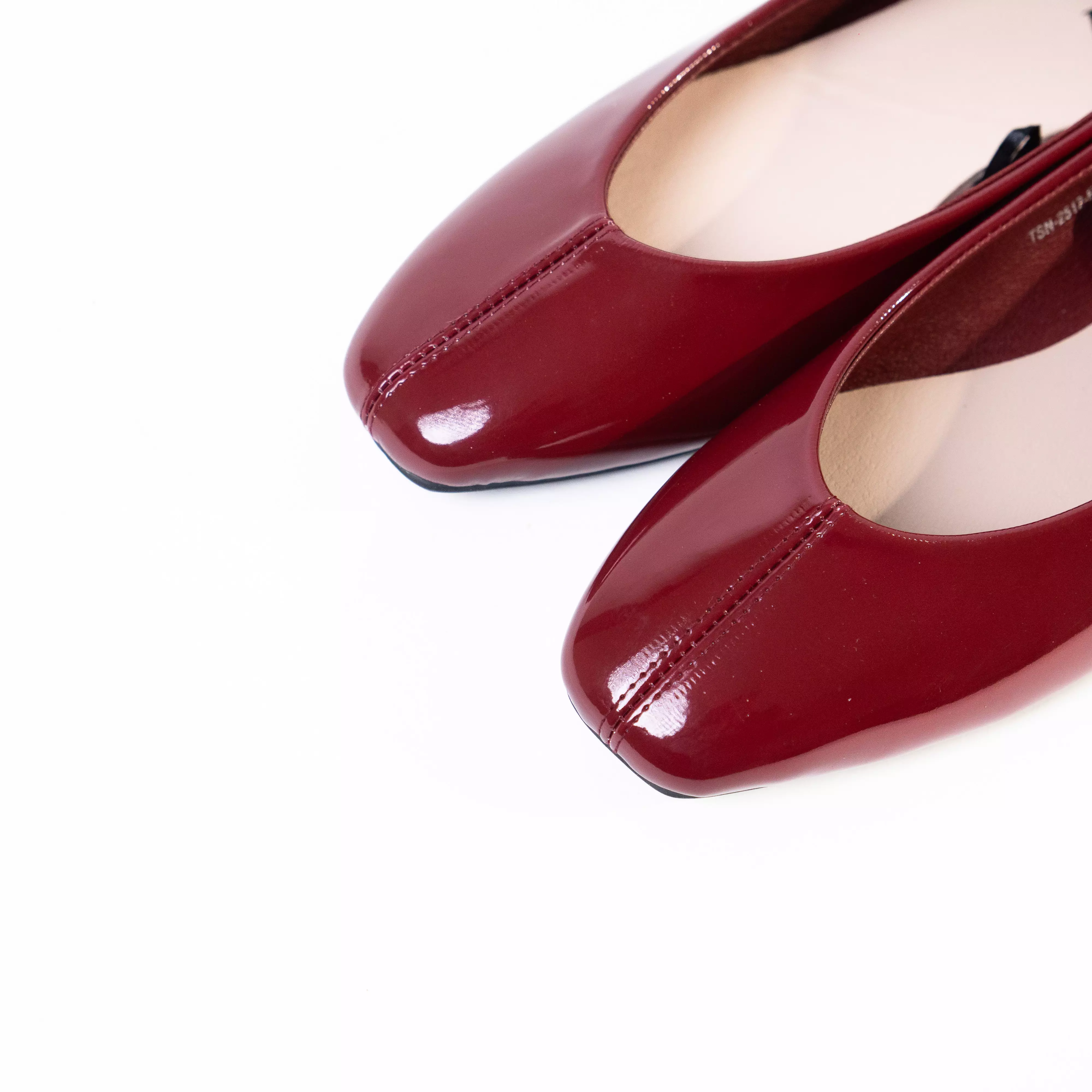 The Little Things She Needs - AGATHA [Online Exclusive] Flatshoes Sepatu Wanita WINE