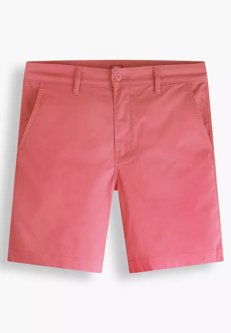 Red hot sale levi shorts