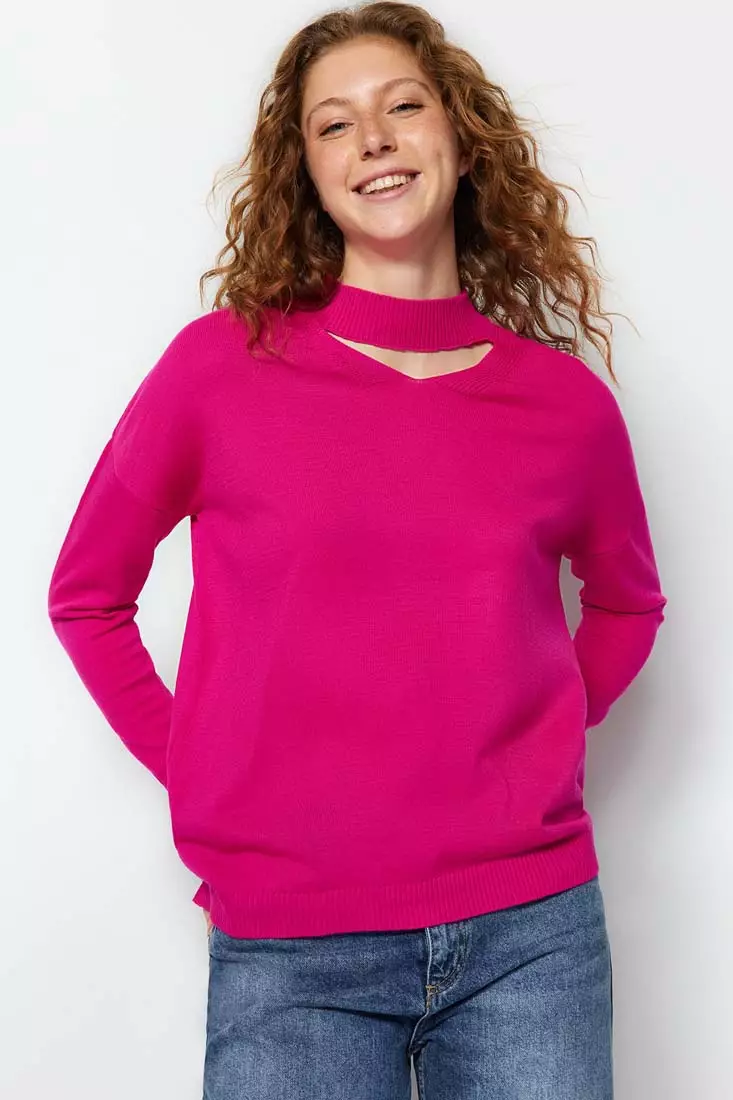 Choker sweater hotsell top