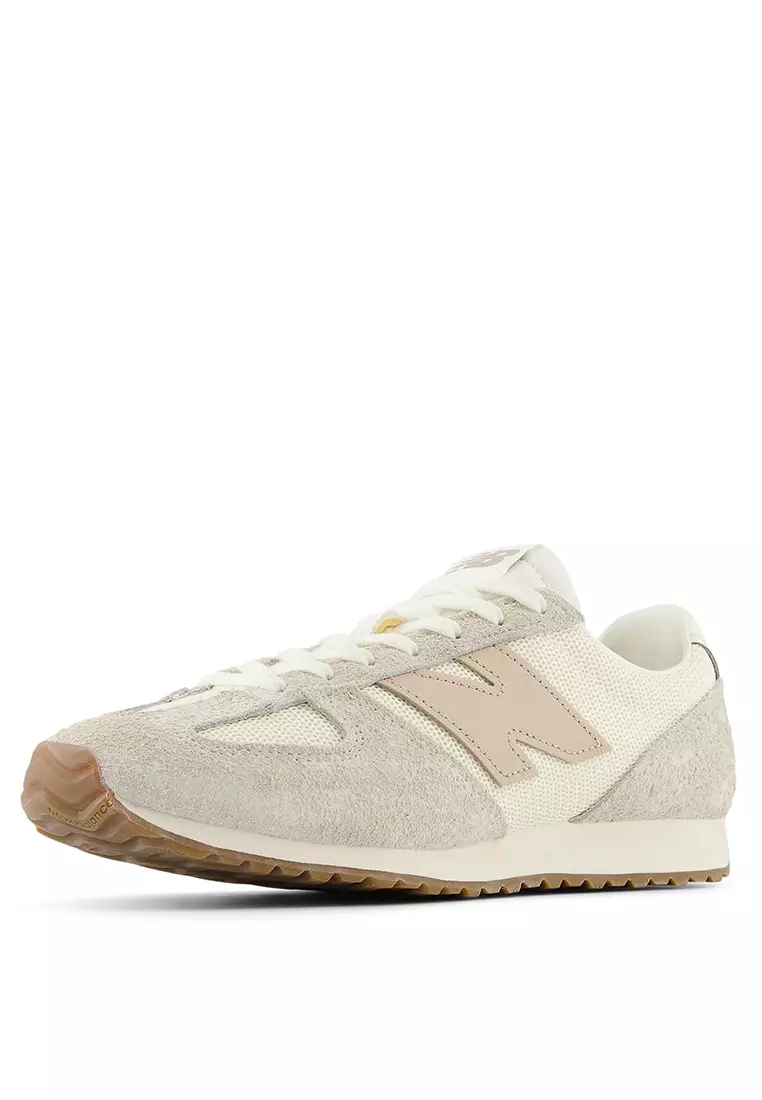 471 Classic Lifestyle Shoes