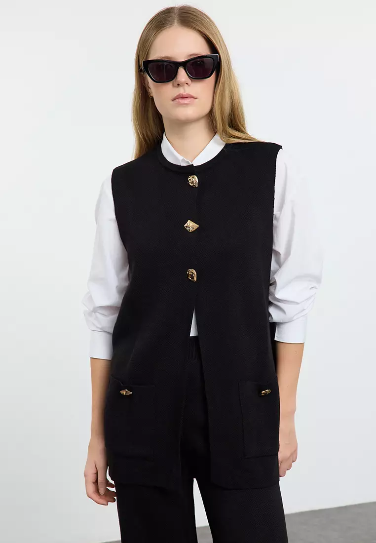 Button Detailed Knit Vest and Pants Set