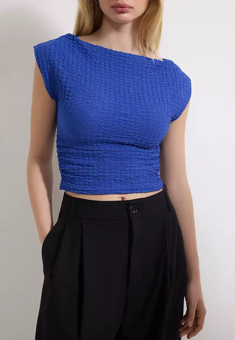 Textured Boat Neck Shirred Sleeveless Stretchy Knitted Top