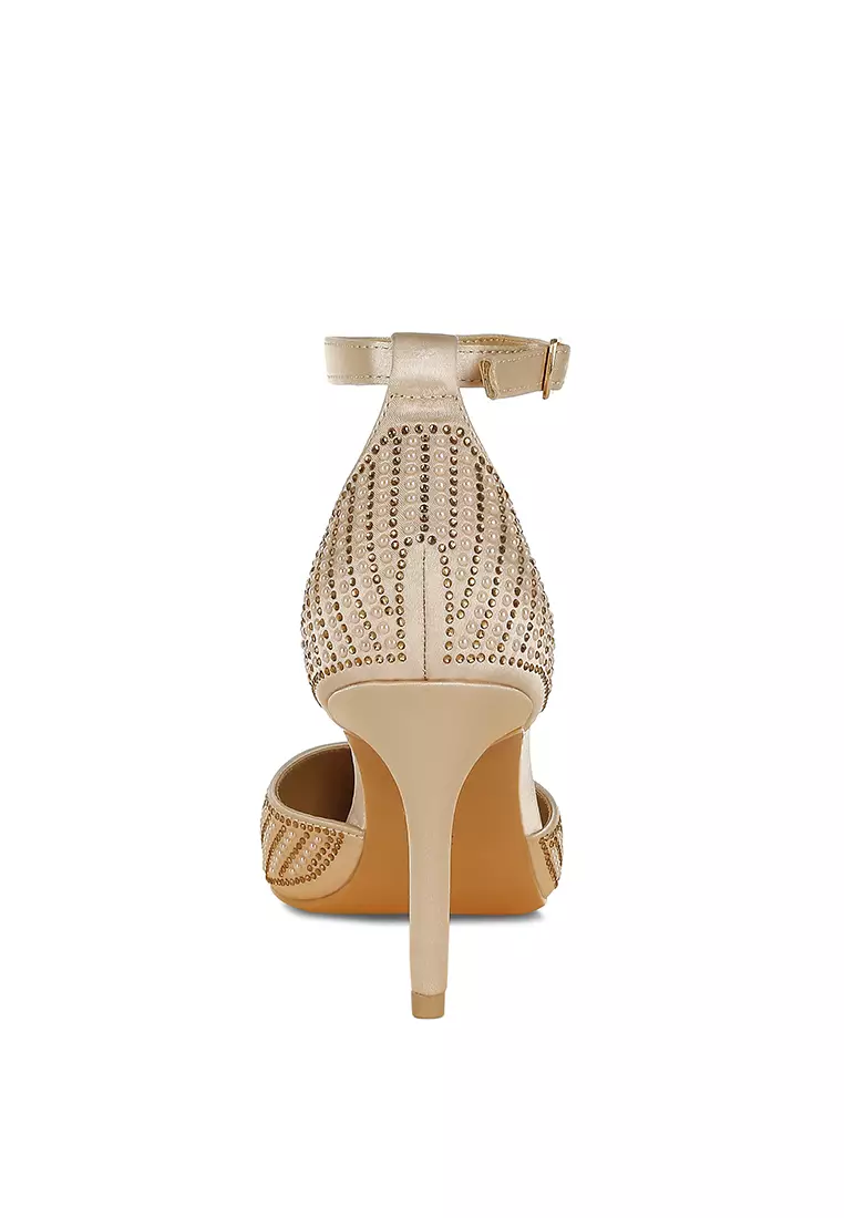 Sandal Stiletto Berhiasan Mutiara & Payet dalam Warna Emas