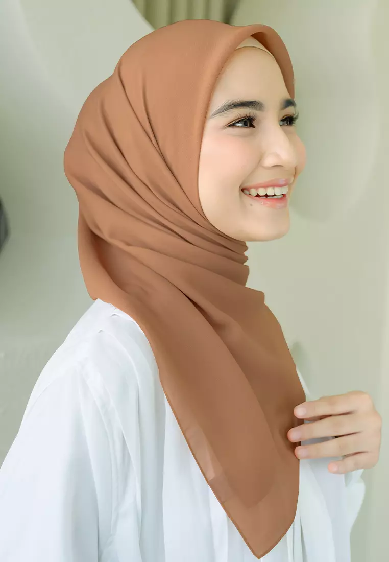 Polly Cotton (Hijab Segiempat Bella Square) Cinnamon