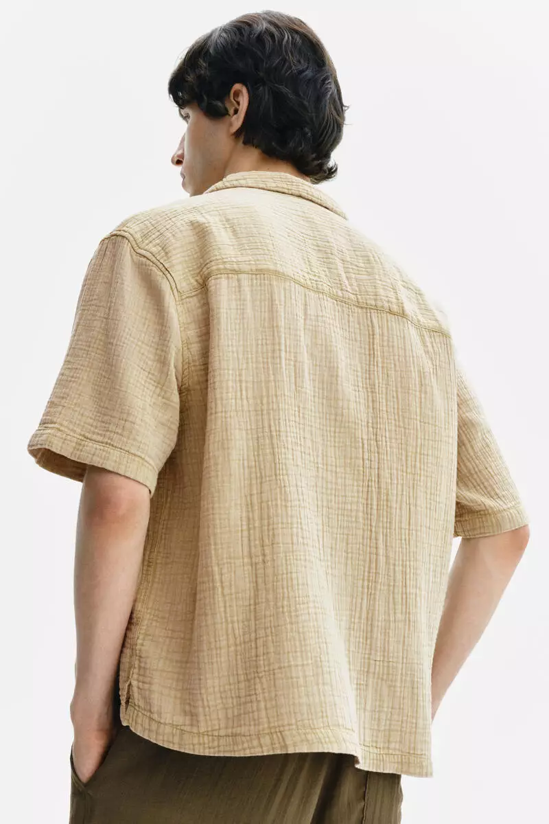 Relaxed Fit Short-sleeved muslin shirt