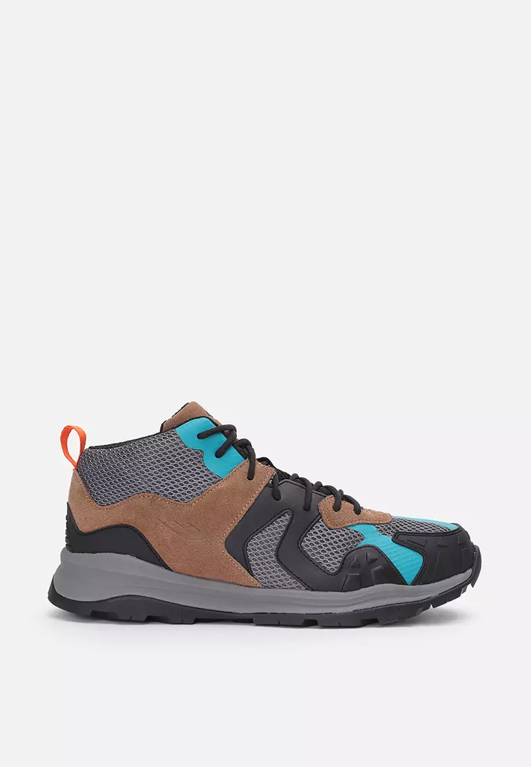 World balance clearance trekking shoes