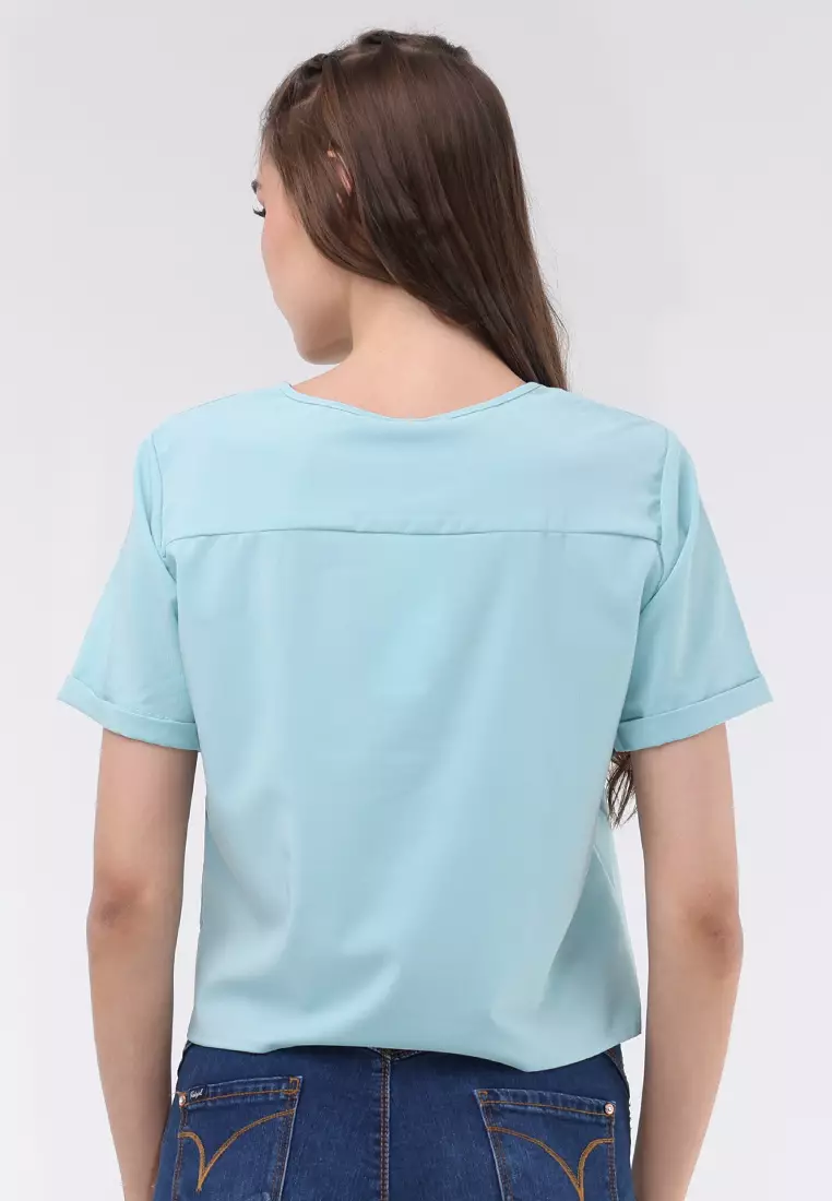 Short Sleeves Roundneck Blouse