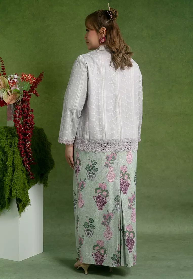 Blossom Plus size Kurung Kedah Set