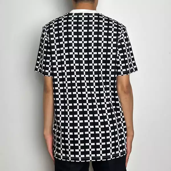 Kaos FRED PERRY GEOMETRIC PATTERN WHITE BLACK TSHIRT 100% ORIGINAL