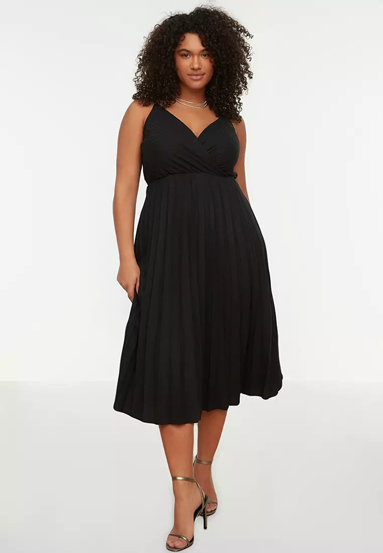 Buy Trendyol Plus Size Double-Breasted Midi Dress 2024 Online