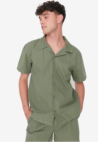 Trendyol green Regular Fit Revere Collar Shirt 8F14AAA0CF3971GS_1