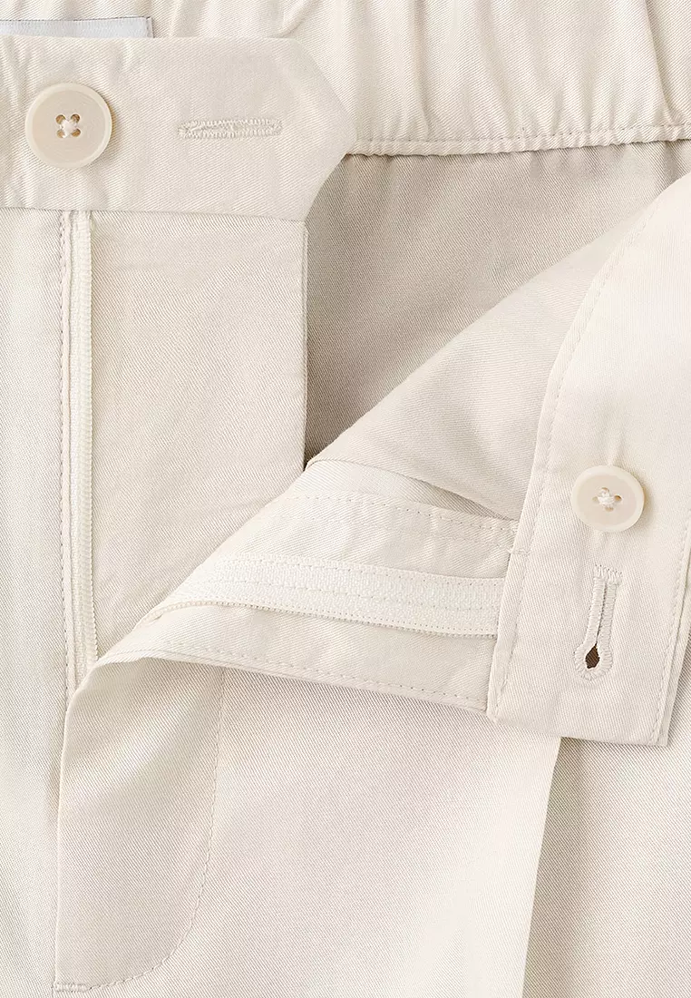 Regular-Fit Pleated Flowy Trousers