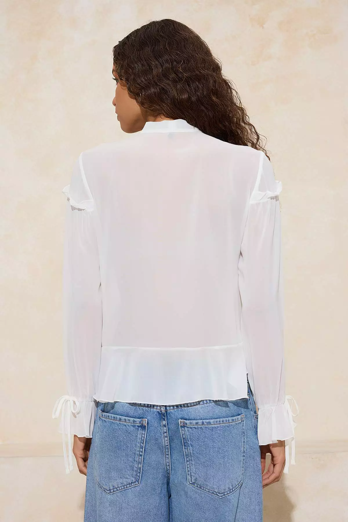 White Scarf Collar Front Short Chiffon See-Through Blouse Twoss26Bz212