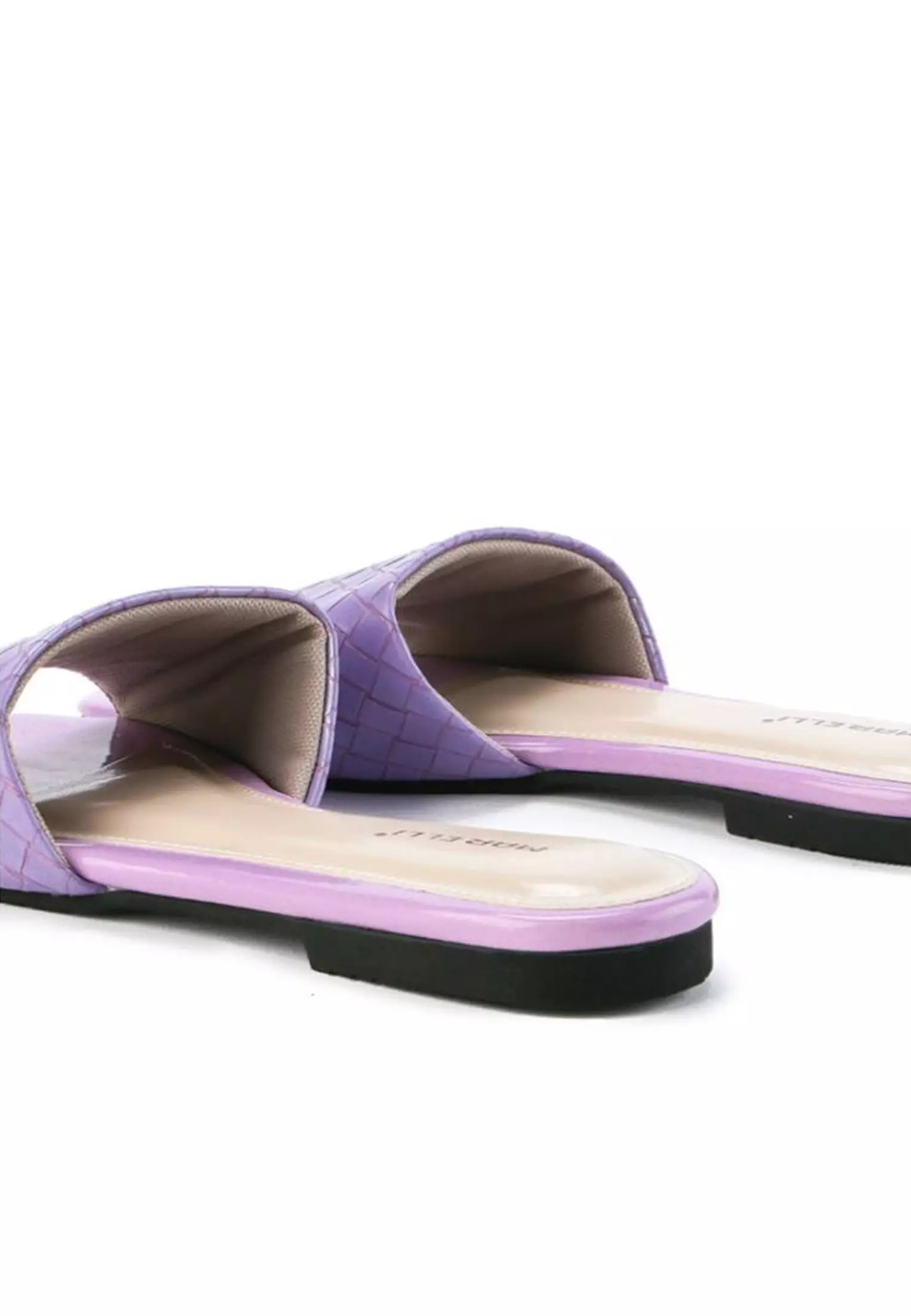 Kagura Sandal wanita Flat Slip On
