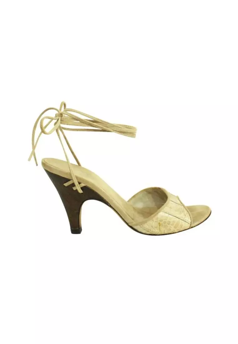 Kitten heel snakeskin shoes