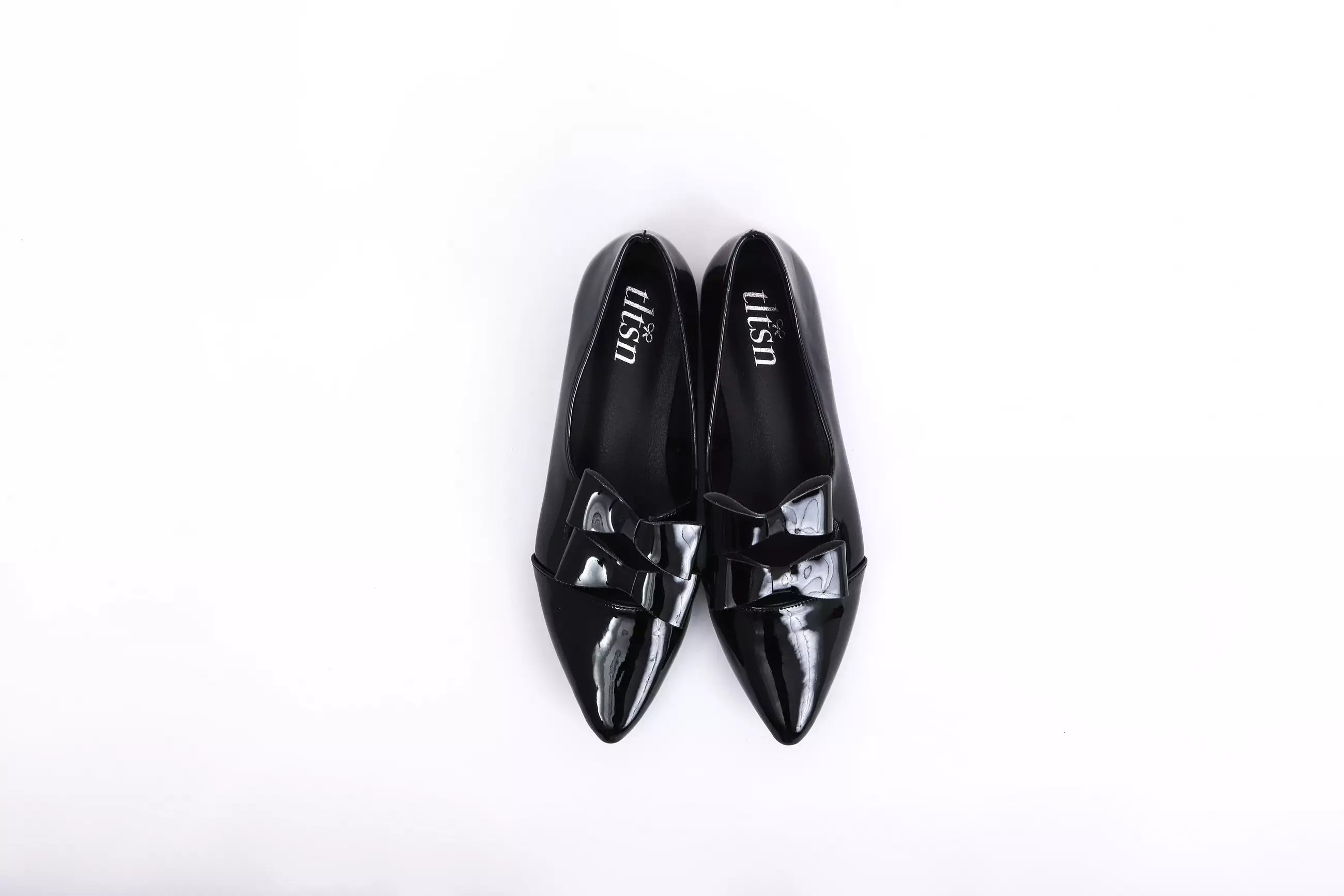 The Little Things She Needs - ZOEY Flatshoes Sepatu Wanita Black [TSN0002335.C0004]