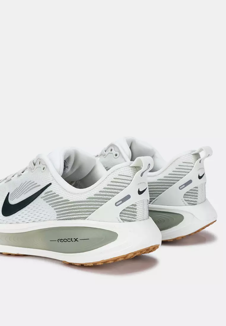Nike Vomero 18