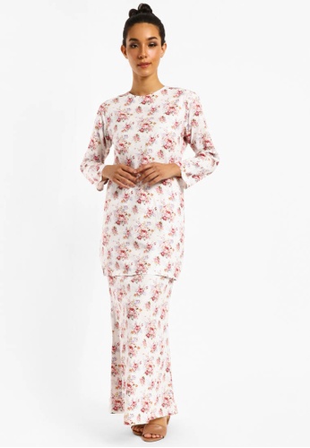 Kurung Angelina D-12 from BETTY HARDY in White and Red and Multi