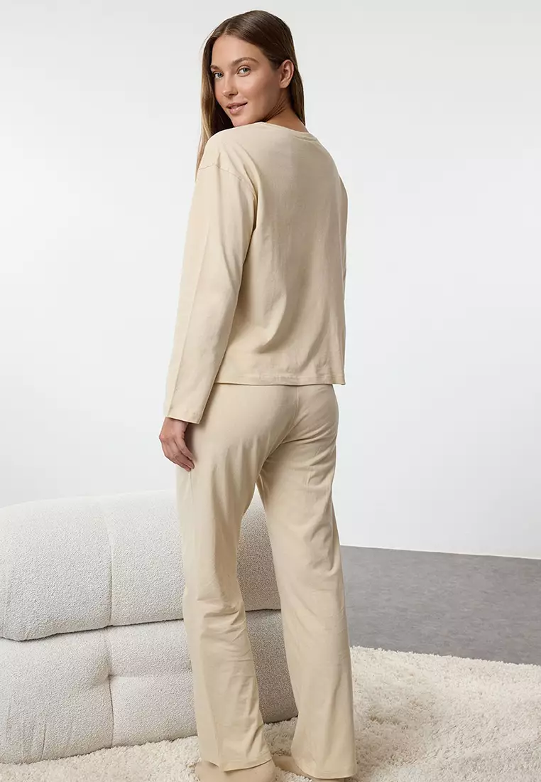 Women Couple/Double Beige 100% Cotton Winter Themed Knitted Pajama Set Thmaw25Pt00162