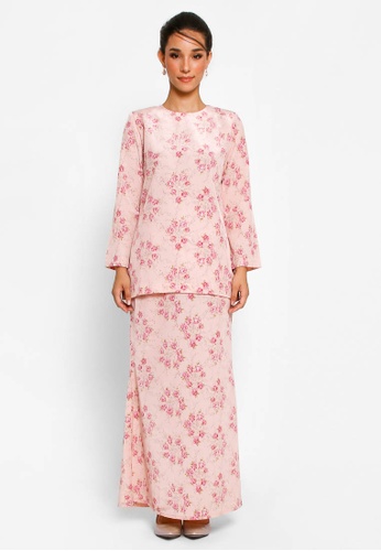 Buy Kurung Basic D-35 from BETTY HARDY in Pink at Zalora