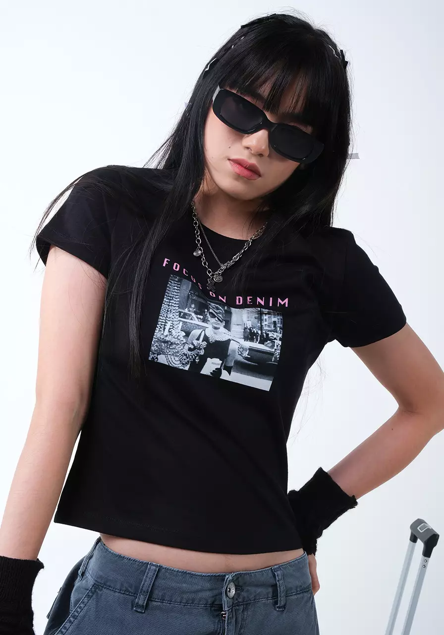 Kaos Wanita Baby Tee Moly Black