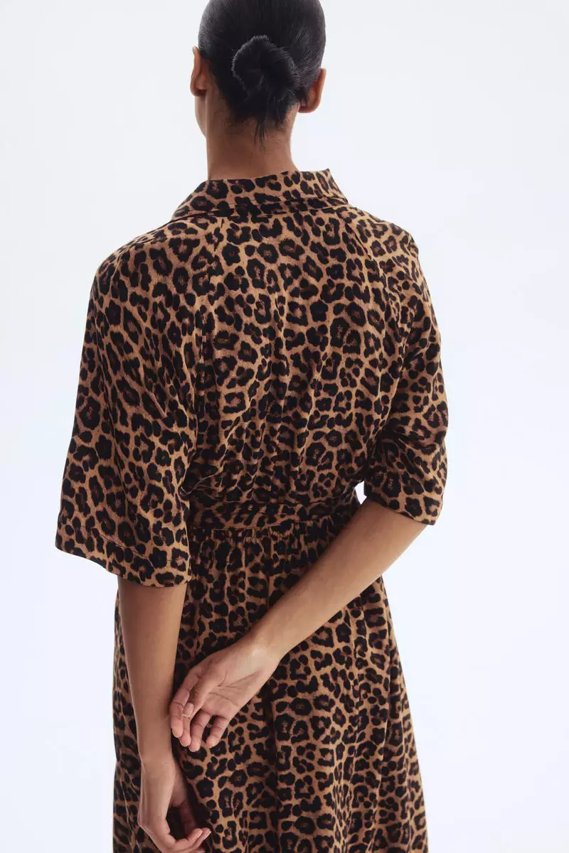 Tie-belt shirt dress