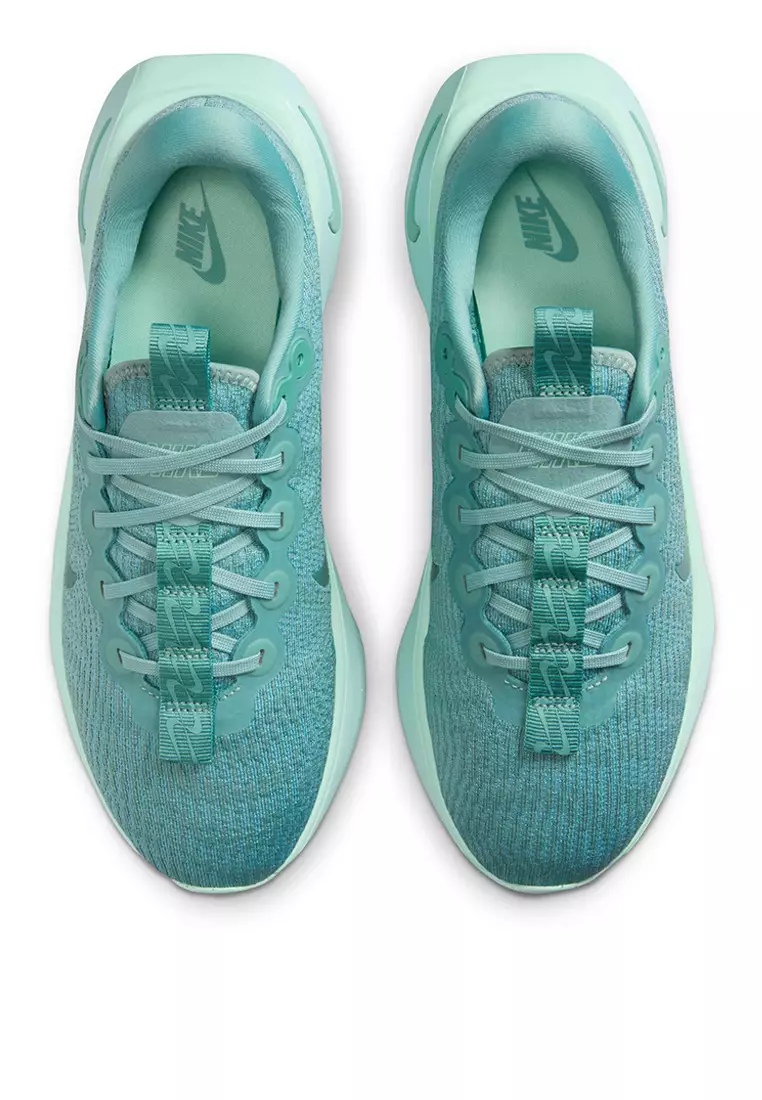 Motiva Walking Shoes