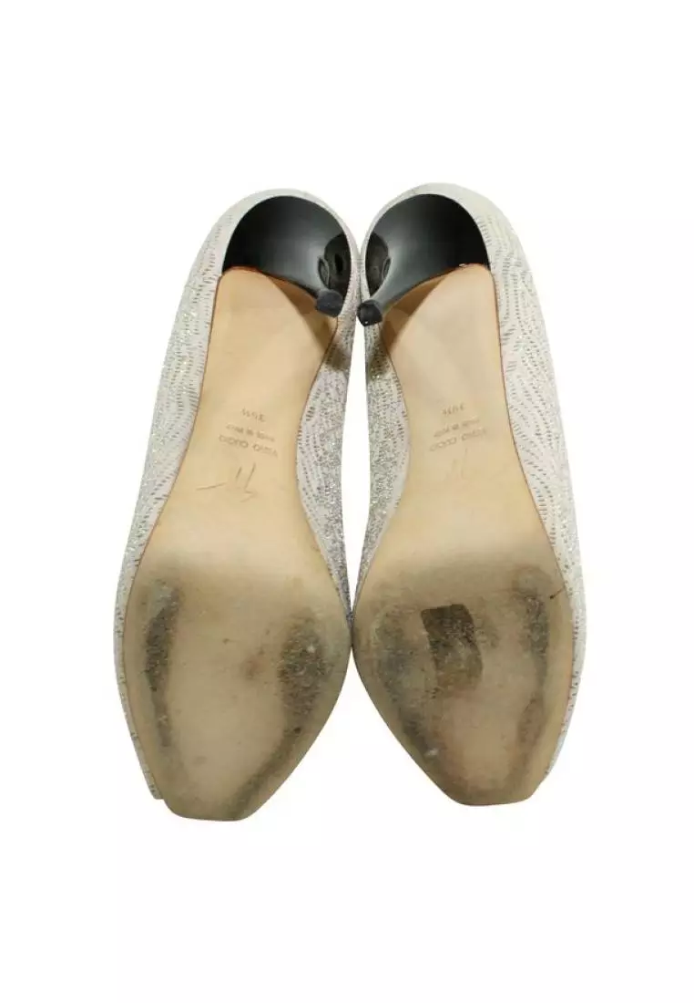 Buy Gianvito Rossi Pre Loved GIANVITO ROSSI Beige Peep Toe Heels