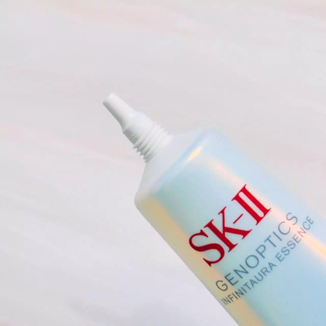 Jual SK-II SK-II SKII Genoptics InfinitAura Essence 10ml Serum Mencerahkan  & Glowing Original 2025 | ZALORA Indonesia ®