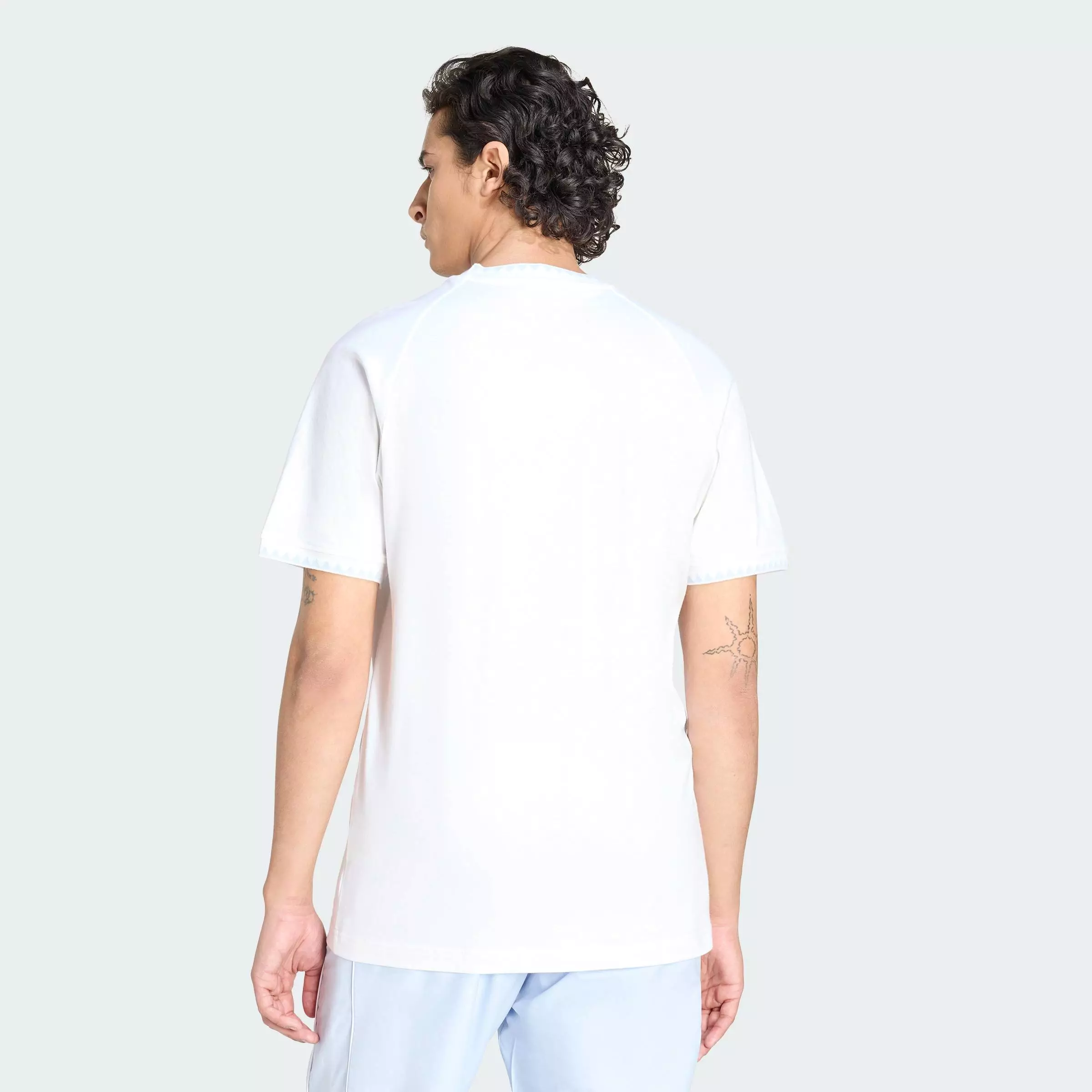 Lifestyle CHEST STRIPES ENGINEERED COLLAR TEE Men White KC6448