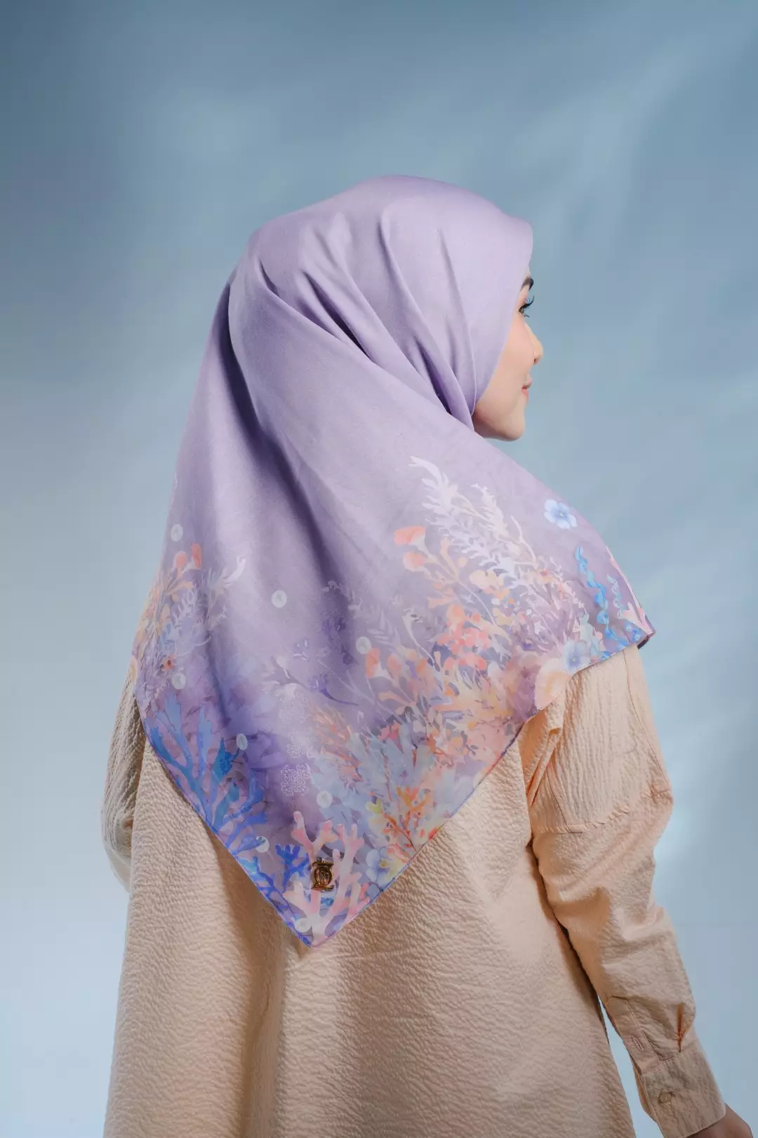 CORALINE  Scarf Violet - Kerudung Hijab Segiempat Motif With BOX - Bahan Nesla - Ukuran 115x115
