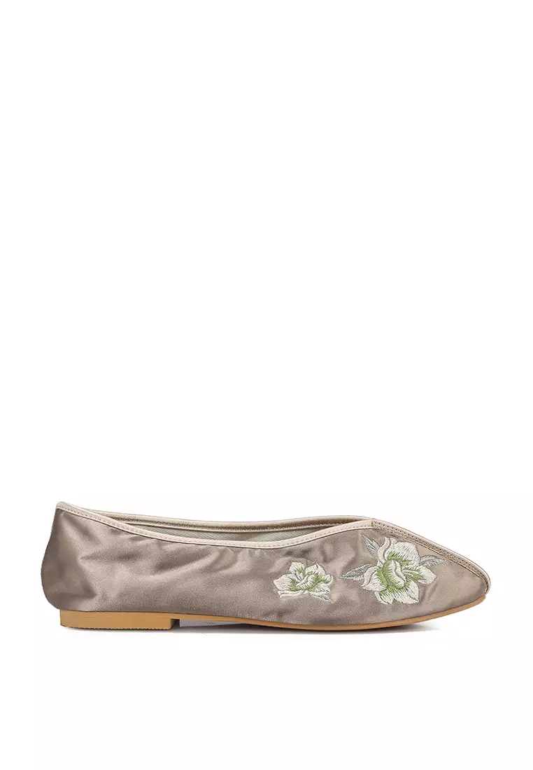 Discount on Global Work  shoes - SKU: Flat Chain Shoes