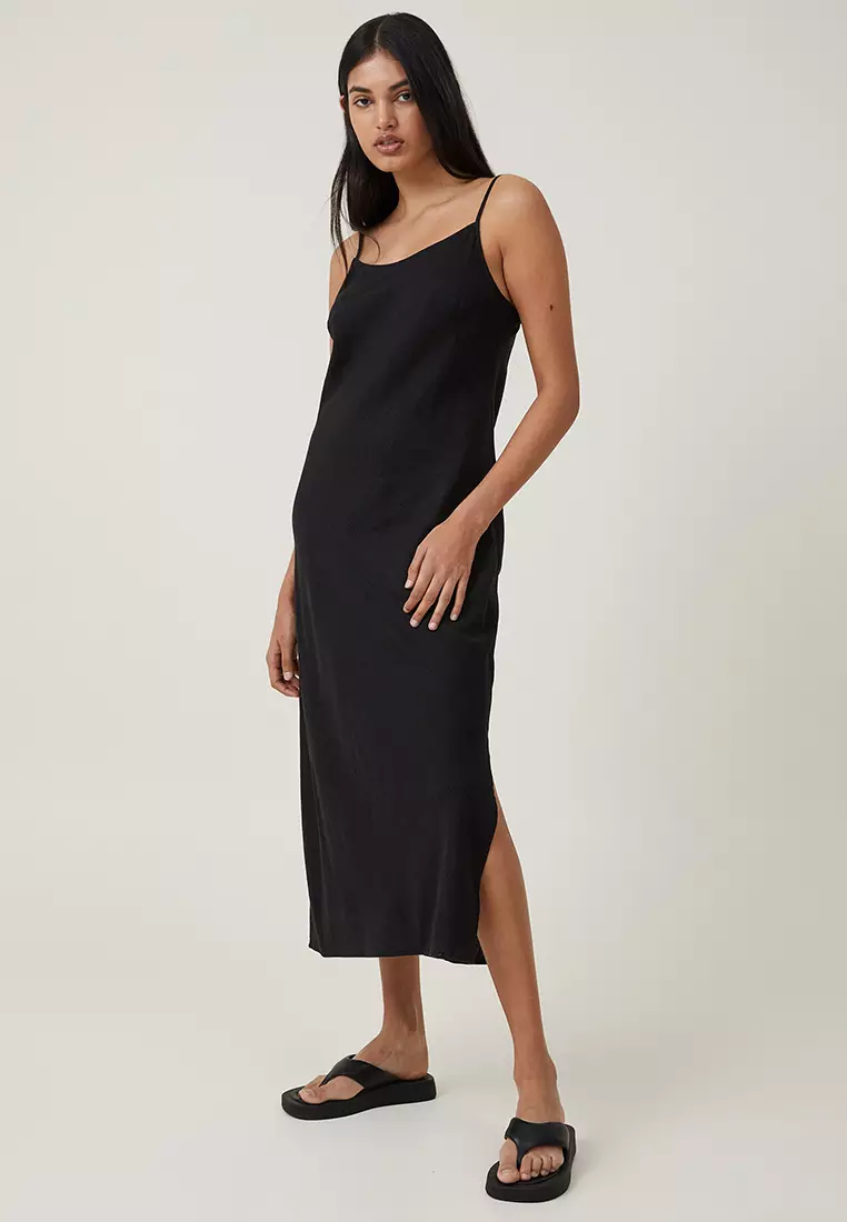 Black Flowy Adjustable Shoulder Sleeveless Dress