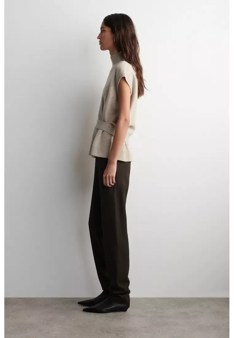 BELT-DETAIL FUNNEL-NECK WOOL VEST