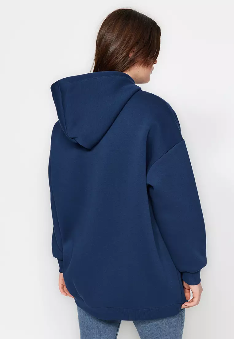 Oversize Knitted Sweatshirt With Indigo Embroidery Detail Tbbaw24Ao00018