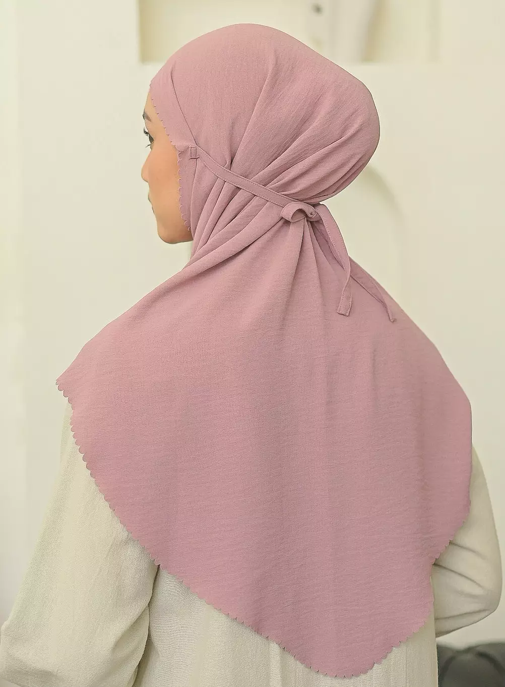 Biyya Instan Lasercut (Bergo Crinkle) Dark Nude Pink