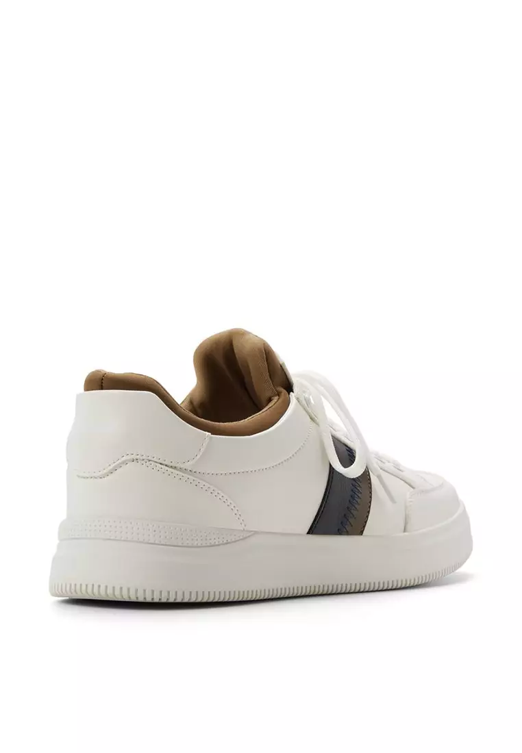 Shadwell Low-Top Sneakers