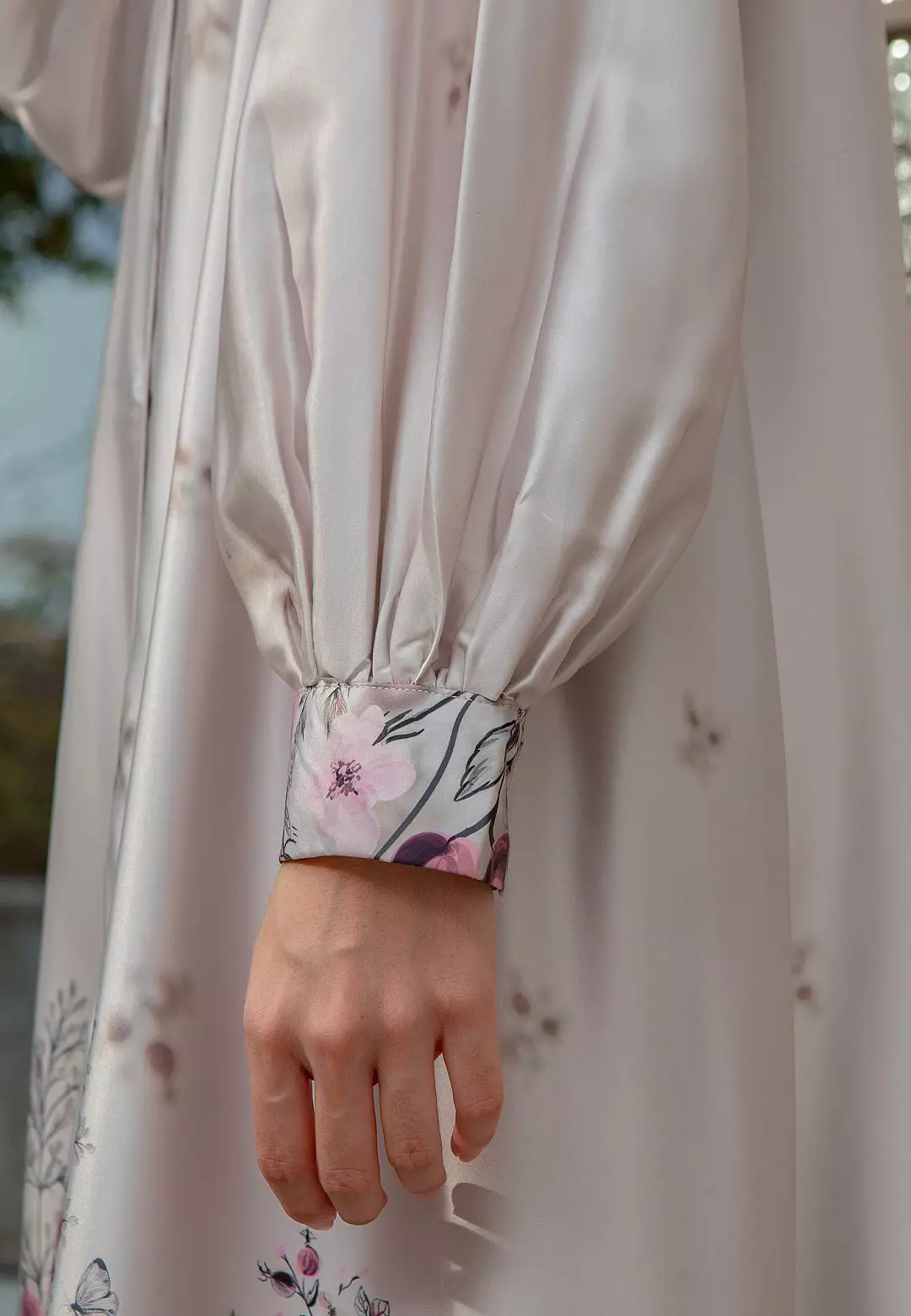 HijabChic Elverra Soft Beige Dress - Dress A Line Lebaran Satin Halus Lembut Flowy