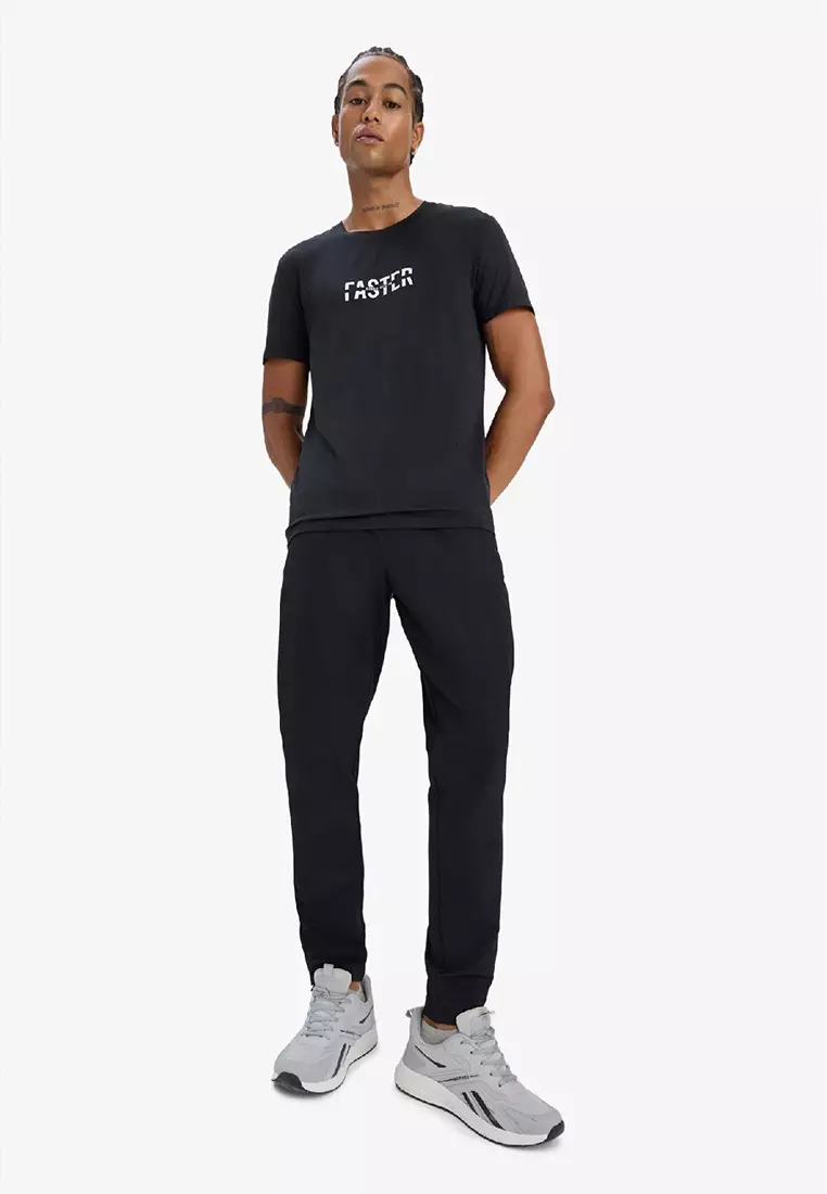 Slim Fit Jogger Tracksuit - Three Pocket Zippered Leg B2780Ax25Sp