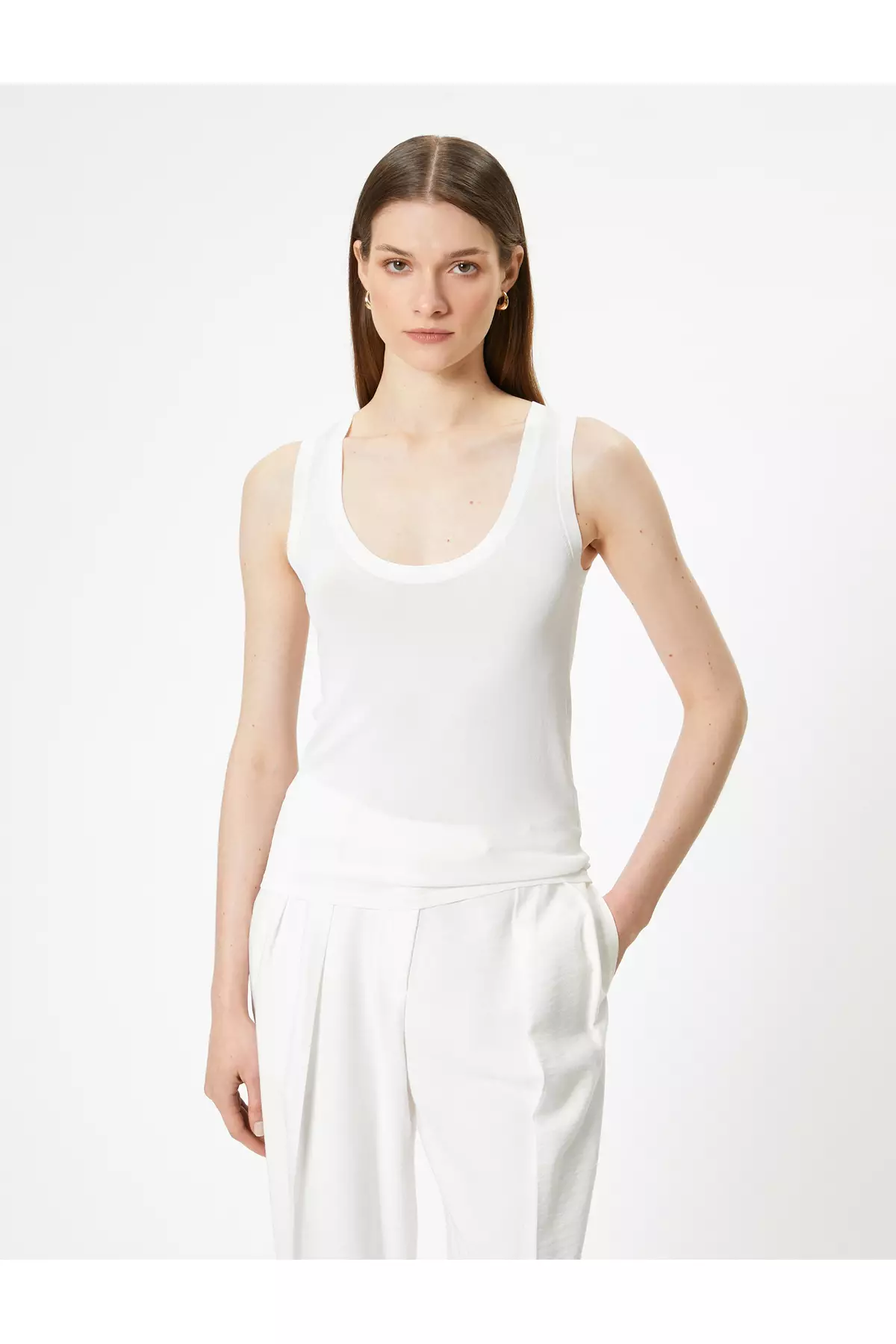 U Neck Sleeveless Basic Knitted Tank Top