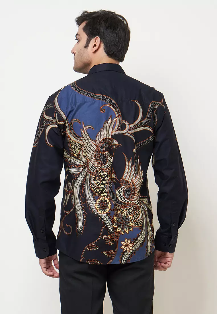 Slimfit Yesha Kemeja Batik Pria Lengan Panjang