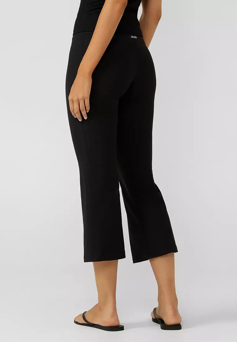 Irresistible Luxe Active Rib Cropped Yoga Pants